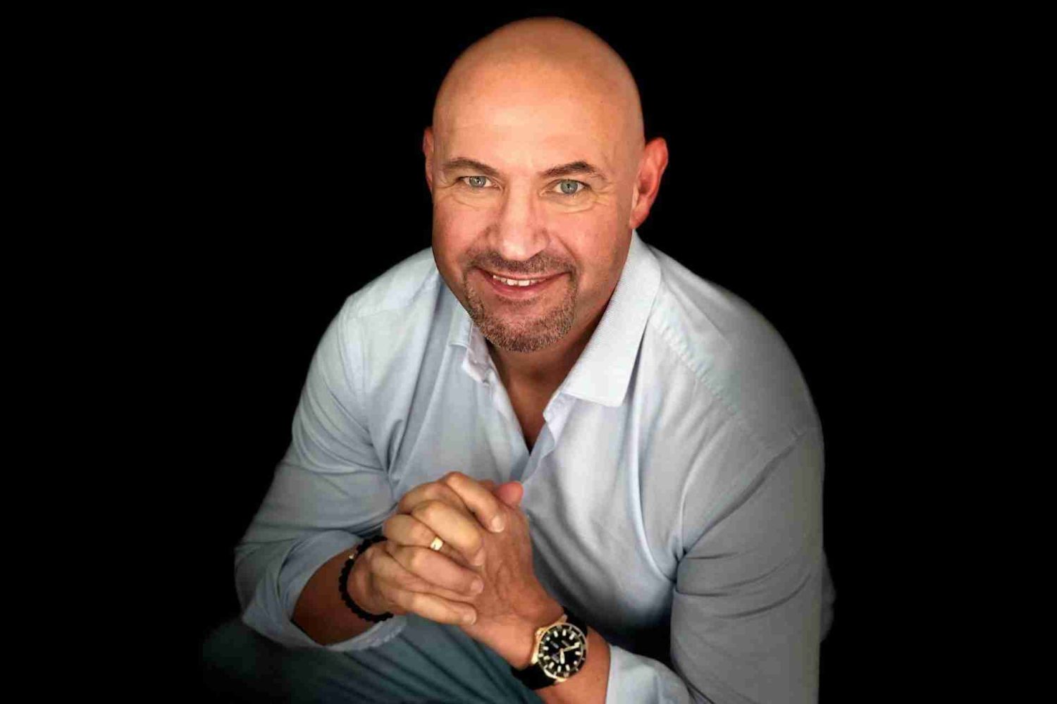 andrew-bryant-leadership-speaker-book-with-speakers-inc