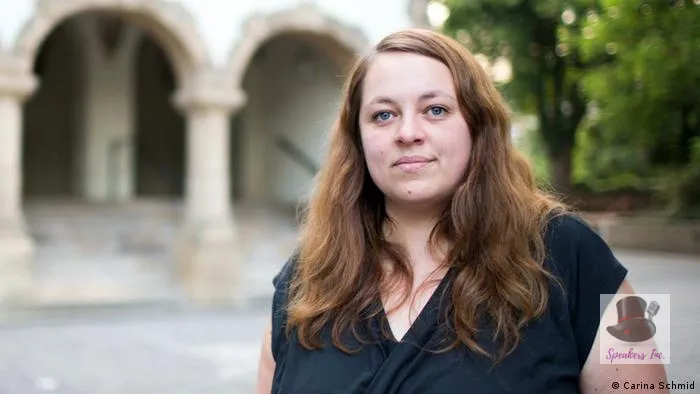 Carina Schmid - Image 04 (March 18, 2026)