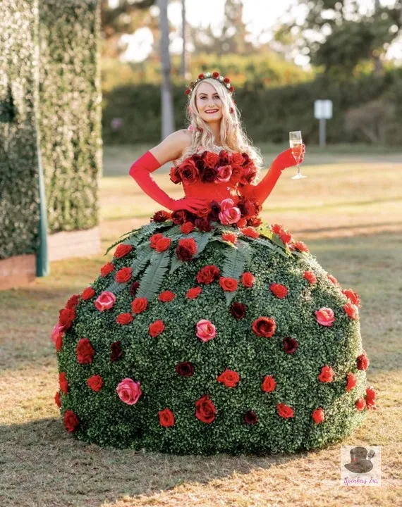 Walking Tables - rose queen