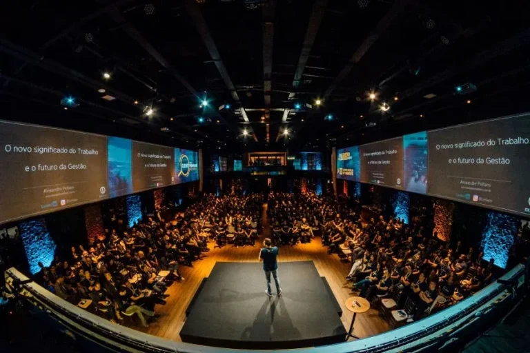 alexandre-pellaes-Booking a Keynote Speaker in 2025