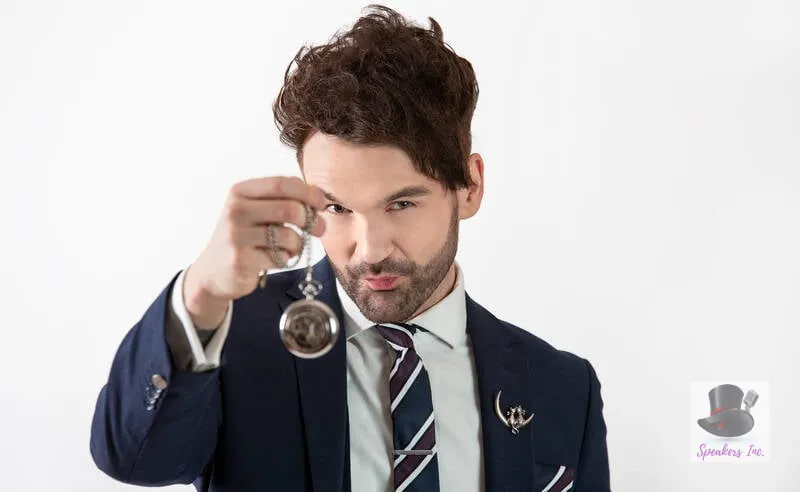 Colin Cloud - Image 01 (April 30, 2026)