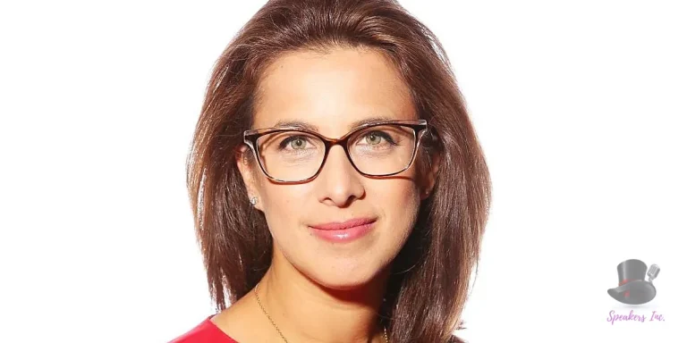 Julie Hyman - Image 01 (April 7, 2026)