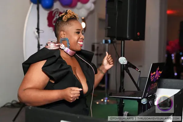 DJ Queen - Image 01 (October 29, 2026)